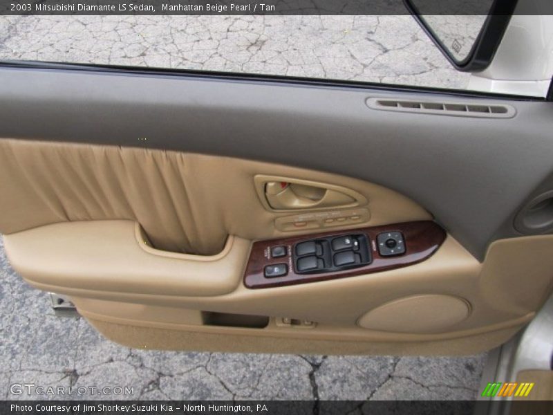 Door Panel of 2003 Diamante LS Sedan