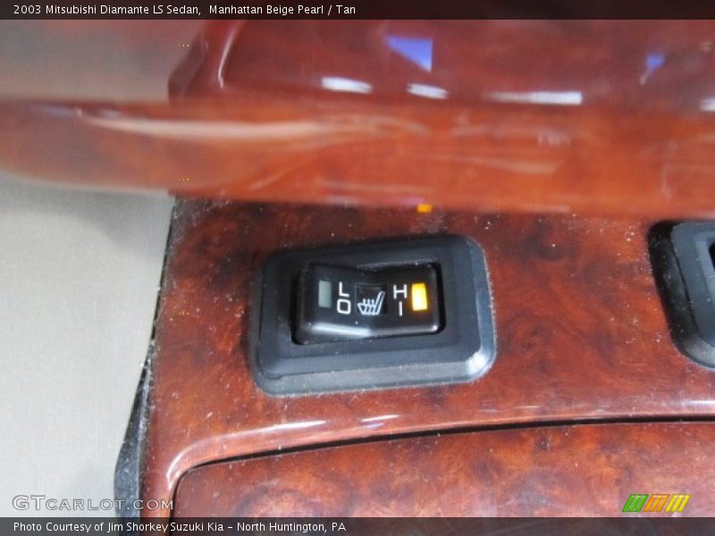 Manhattan Beige Pearl / Tan 2003 Mitsubishi Diamante LS Sedan