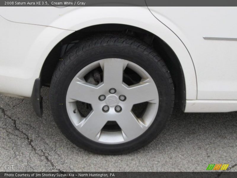 Cream White / Gray 2008 Saturn Aura XE 3.5