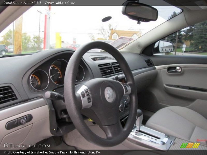 Cream White / Gray 2008 Saturn Aura XE 3.5