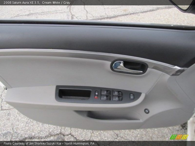 Cream White / Gray 2008 Saturn Aura XE 3.5