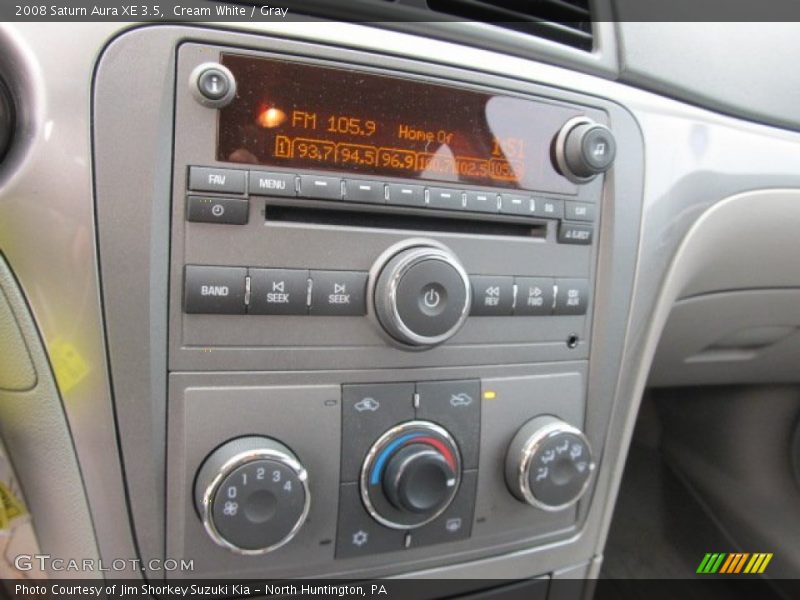 Cream White / Gray 2008 Saturn Aura XE 3.5