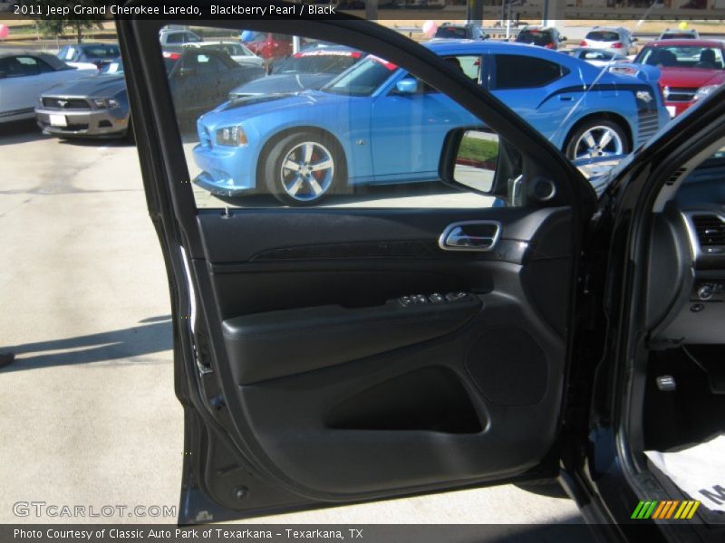 Blackberry Pearl / Black 2011 Jeep Grand Cherokee Laredo