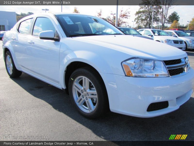 Bright White / Black 2012 Dodge Avenger SXT