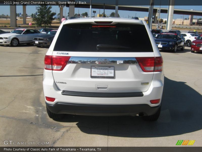 Stone White / Black 2011 Jeep Grand Cherokee Laredo