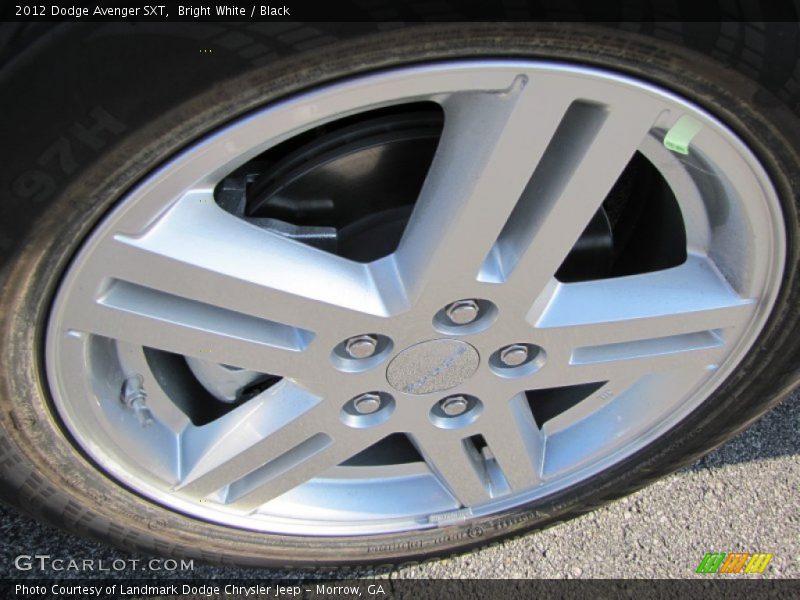 Bright White / Black 2012 Dodge Avenger SXT
