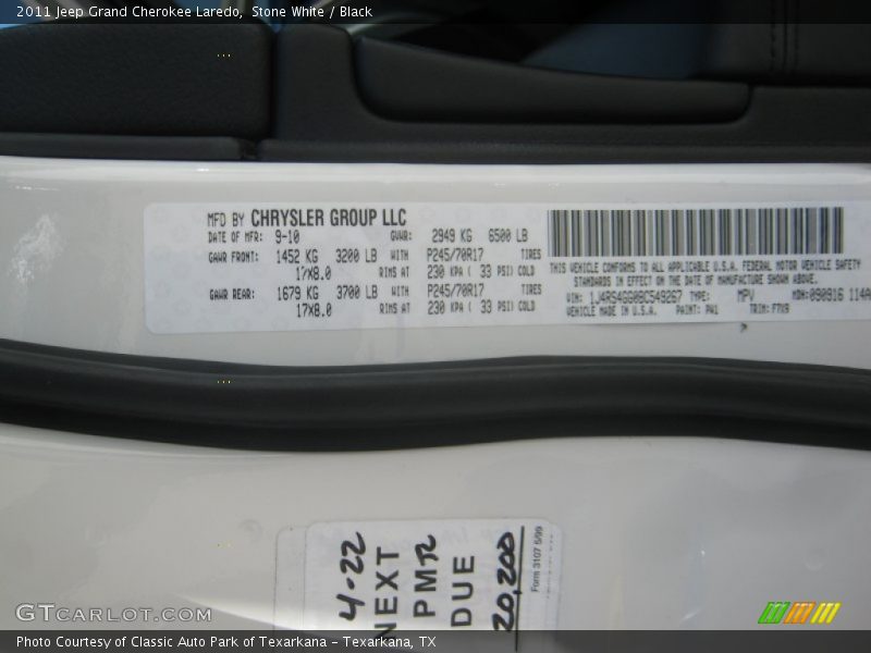 Stone White / Black 2011 Jeep Grand Cherokee Laredo
