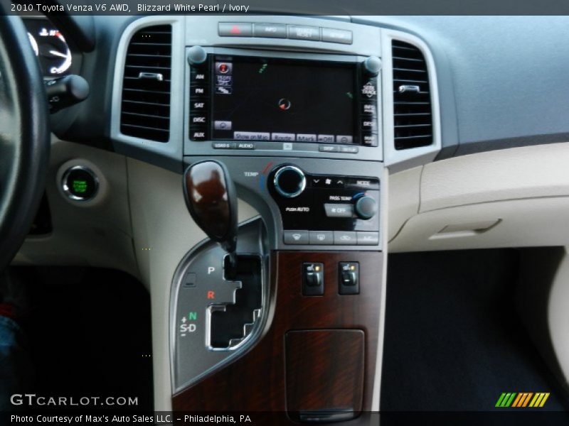 Blizzard White Pearl / Ivory 2010 Toyota Venza V6 AWD