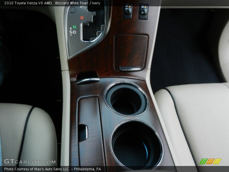 Blizzard White Pearl / Ivory 2010 Toyota Venza V6 AWD