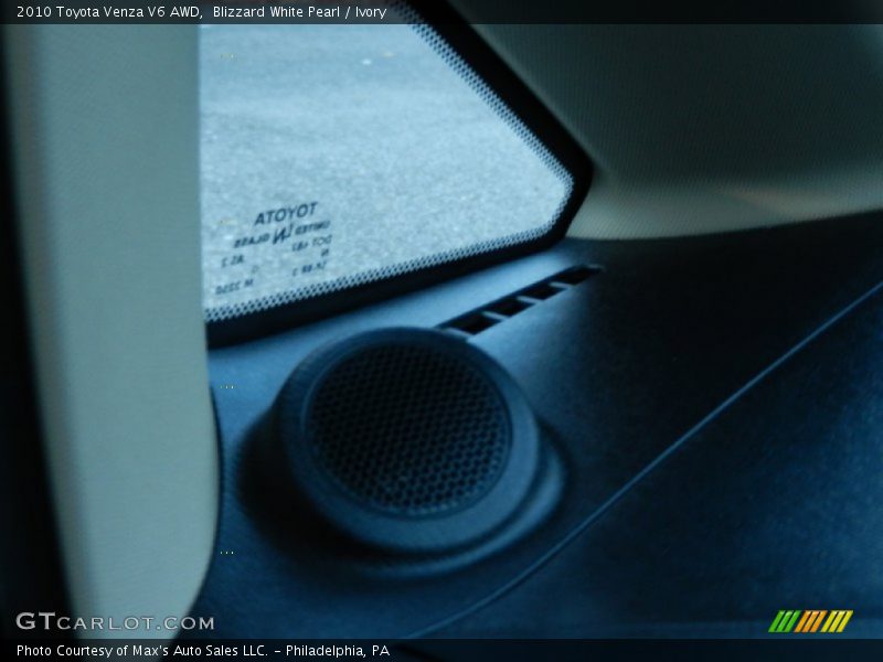 Blizzard White Pearl / Ivory 2010 Toyota Venza V6 AWD
