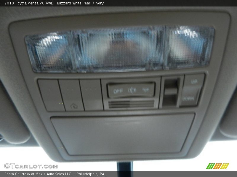 Blizzard White Pearl / Ivory 2010 Toyota Venza V6 AWD