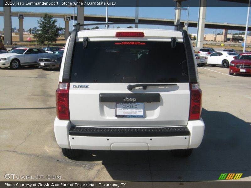 Stone White / Dark Slate Gray 2010 Jeep Commander Sport