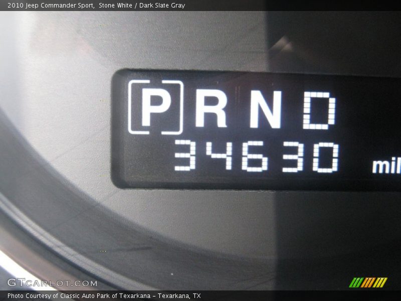 Stone White / Dark Slate Gray 2010 Jeep Commander Sport