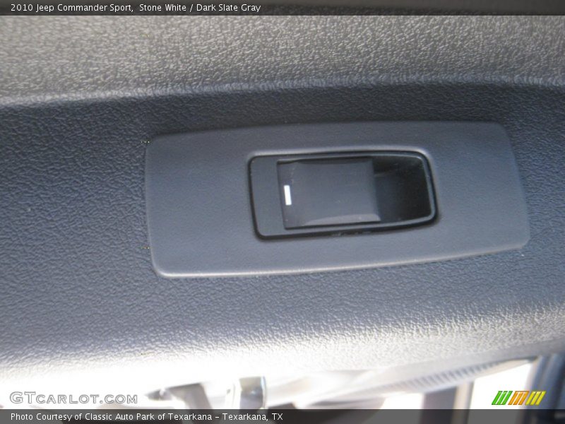 Stone White / Dark Slate Gray 2010 Jeep Commander Sport