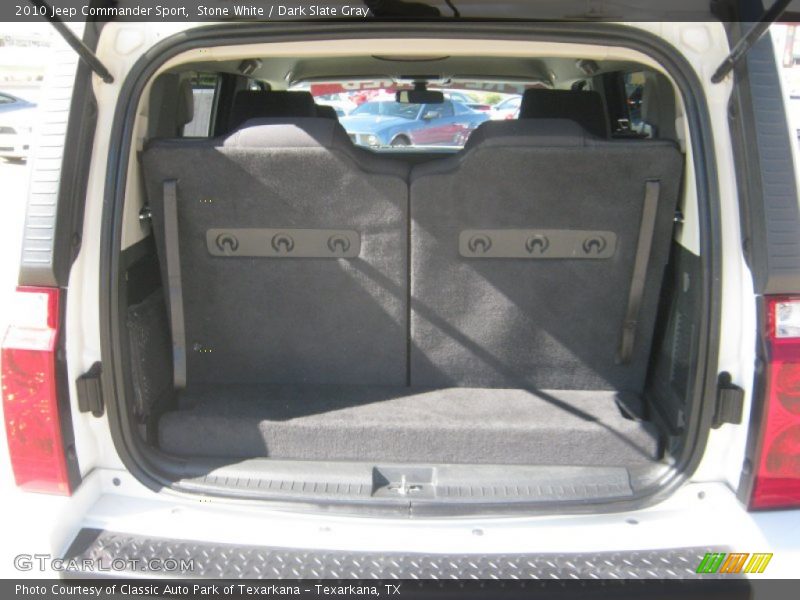 Stone White / Dark Slate Gray 2010 Jeep Commander Sport