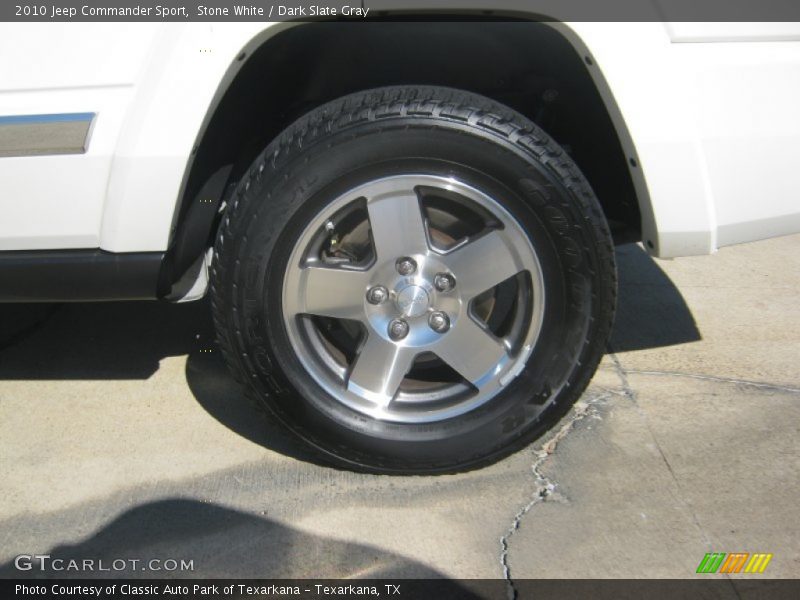 Stone White / Dark Slate Gray 2010 Jeep Commander Sport