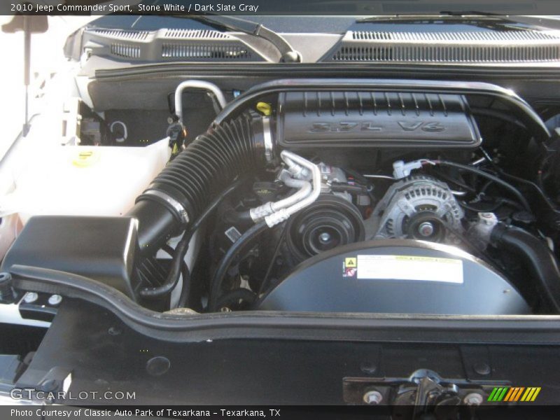 Stone White / Dark Slate Gray 2010 Jeep Commander Sport