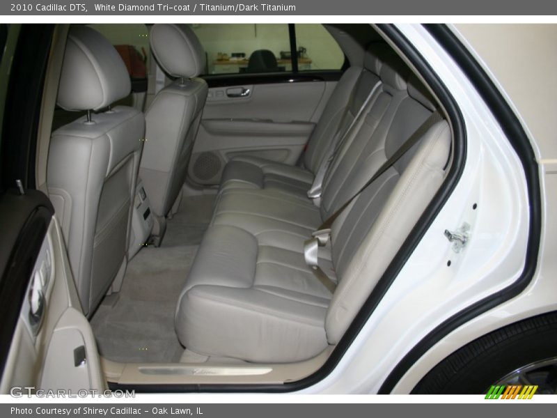 White Diamond Tri-coat / Titanium/Dark Titanium 2010 Cadillac DTS
