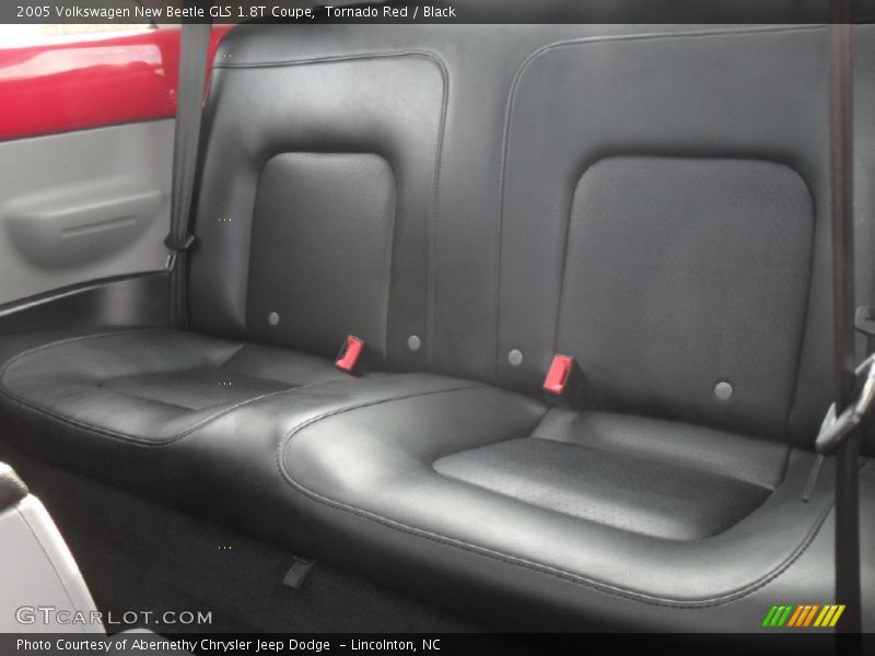 Tornado Red / Black 2005 Volkswagen New Beetle GLS 1.8T Coupe