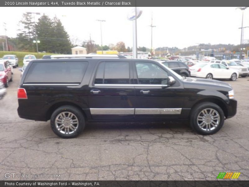 Tuxedo Black Metallic / Charcoal Black 2010 Lincoln Navigator L 4x4