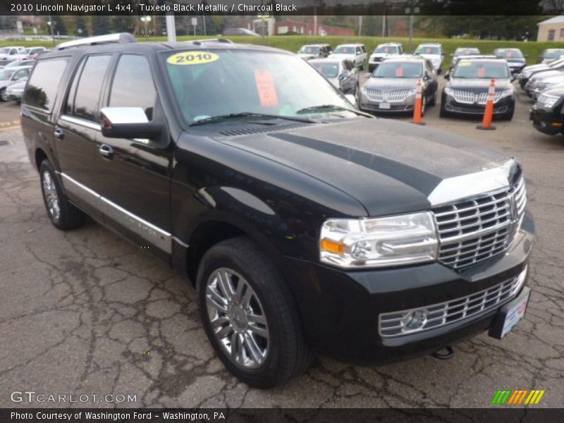 Tuxedo Black Metallic / Charcoal Black 2010 Lincoln Navigator L 4x4