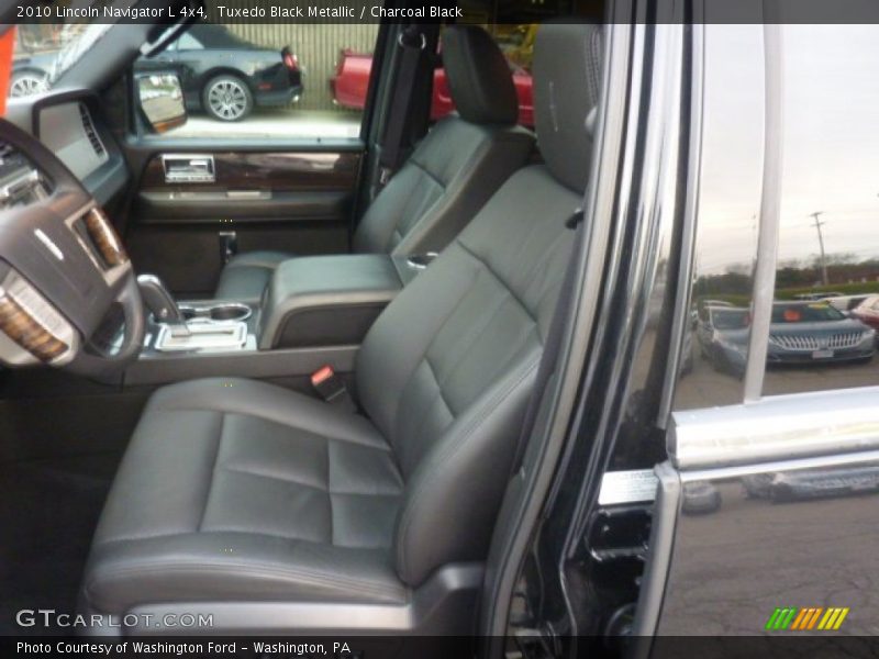 Tuxedo Black Metallic / Charcoal Black 2010 Lincoln Navigator L 4x4