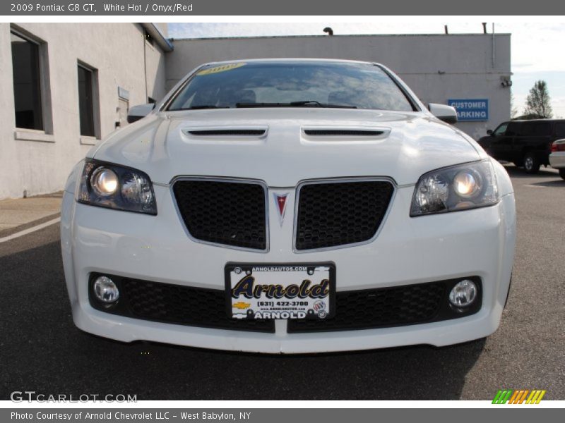 White Hot / Onyx/Red 2009 Pontiac G8 GT