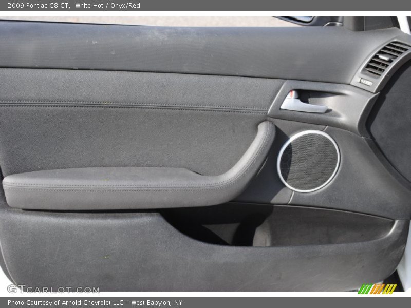 White Hot / Onyx/Red 2009 Pontiac G8 GT