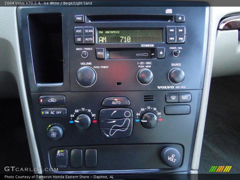 Controls of 2004 V70 2.4