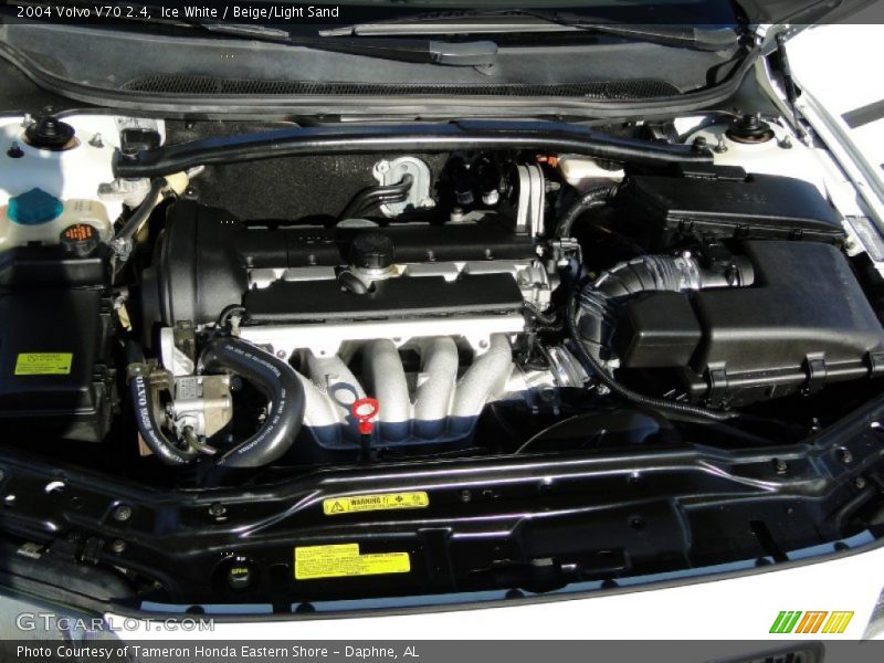  2004 V70 2.4 Engine - 2.4 Liter DOHC 20-Valve 5 Cylinder