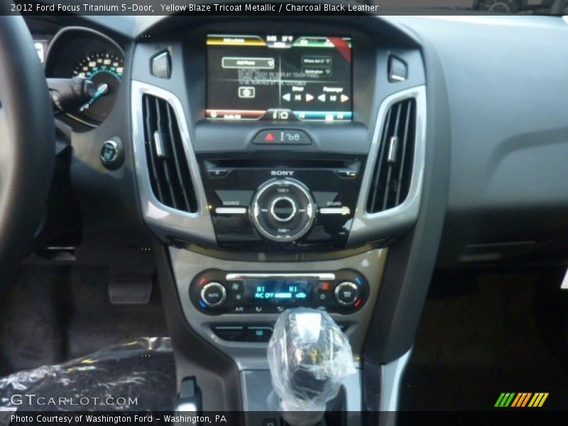 Controls of 2012 Focus Titanium 5-Door