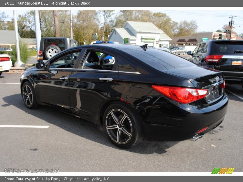 Midnight Black / Black 2011 Hyundai Sonata SE