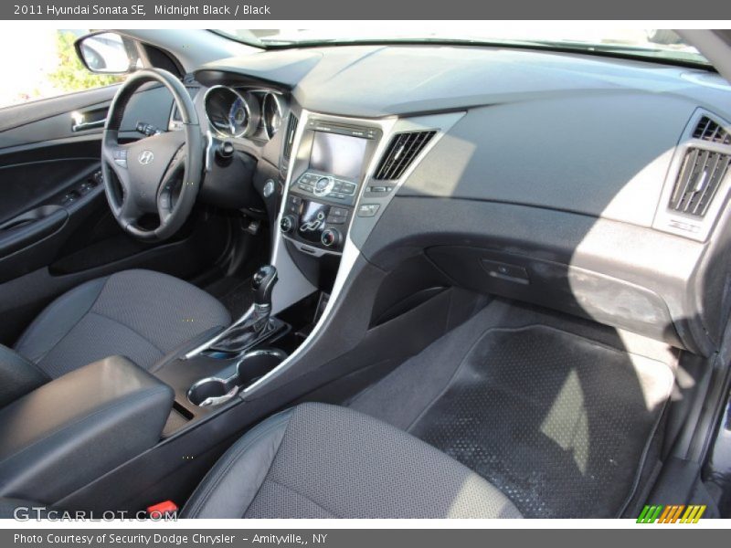 Midnight Black / Black 2011 Hyundai Sonata SE