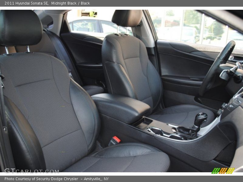 Midnight Black / Black 2011 Hyundai Sonata SE