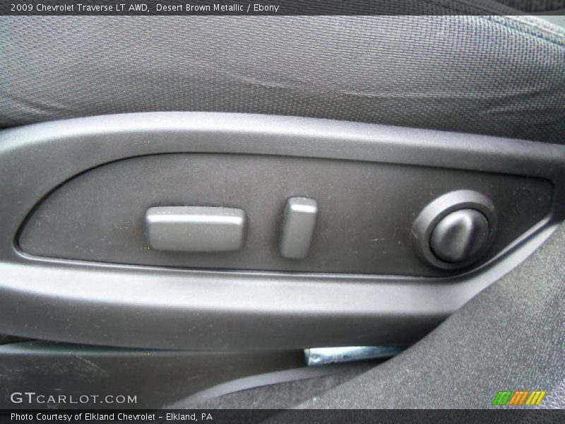 Desert Brown Metallic / Ebony 2009 Chevrolet Traverse LT AWD