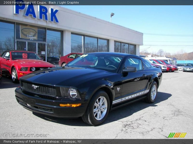 Black / Light Graphite 2009 Ford Mustang V6 Coupe