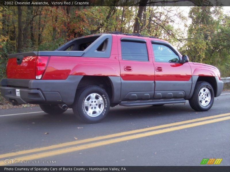 Victory Red / Graphite 2002 Chevrolet Avalanche