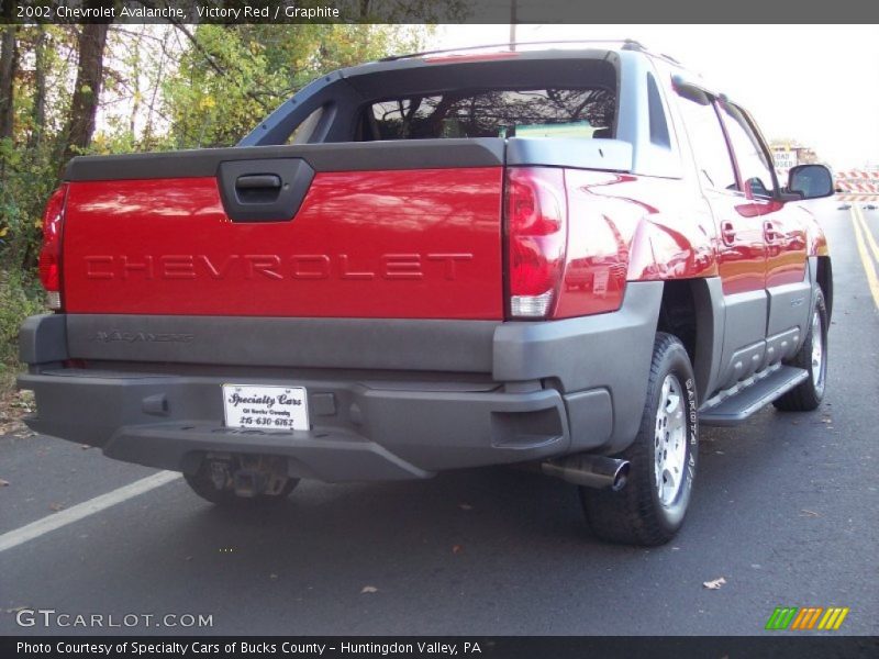 Victory Red / Graphite 2002 Chevrolet Avalanche