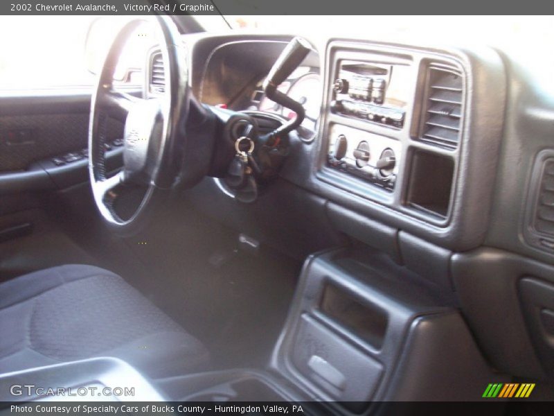 Victory Red / Graphite 2002 Chevrolet Avalanche