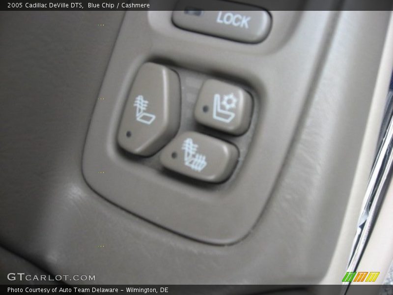 Controls of 2005 DeVille DTS