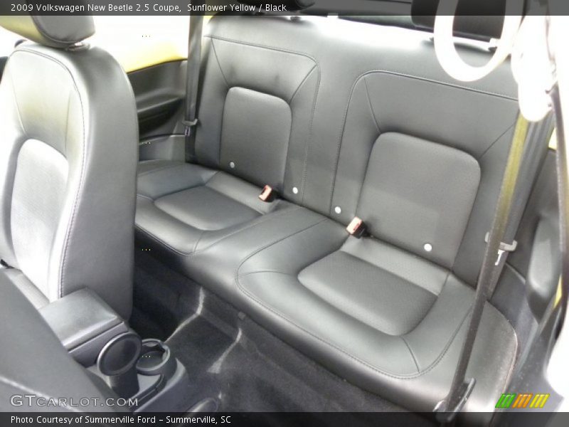 Sunflower Yellow / Black 2009 Volkswagen New Beetle 2.5 Coupe