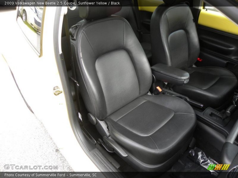 Sunflower Yellow / Black 2009 Volkswagen New Beetle 2.5 Coupe