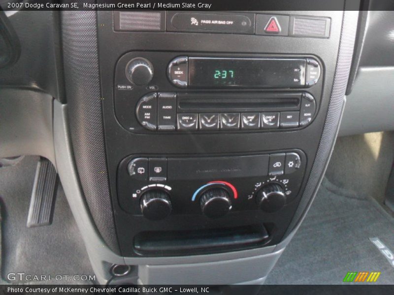 Controls of 2007 Caravan SE