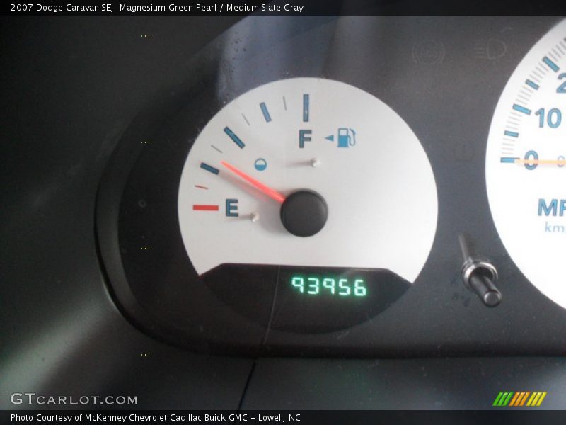 Magnesium Green Pearl / Medium Slate Gray 2007 Dodge Caravan SE