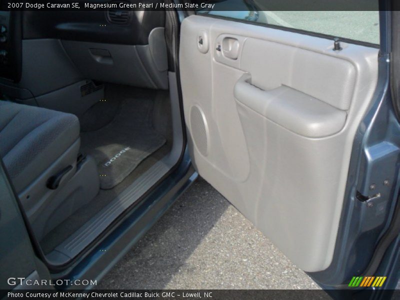 Magnesium Green Pearl / Medium Slate Gray 2007 Dodge Caravan SE