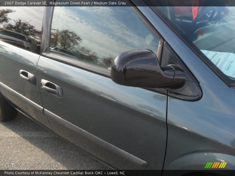 Magnesium Green Pearl / Medium Slate Gray 2007 Dodge Caravan SE