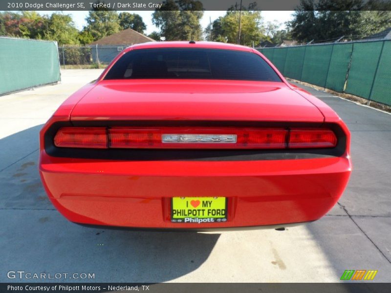TorRed / Dark Slate Gray 2010 Dodge Challenger SE