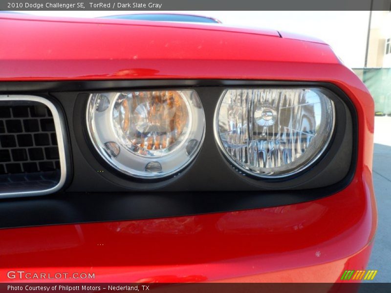 TorRed / Dark Slate Gray 2010 Dodge Challenger SE