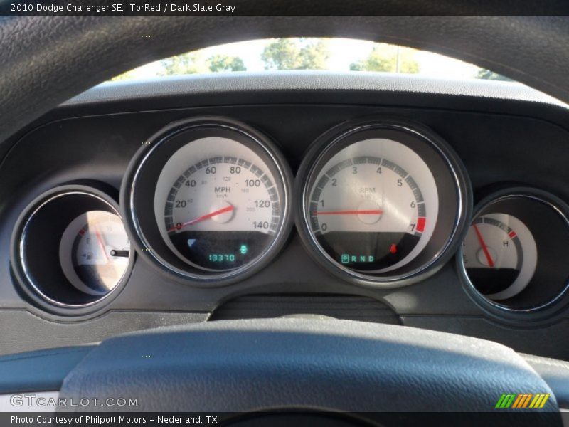 TorRed / Dark Slate Gray 2010 Dodge Challenger SE