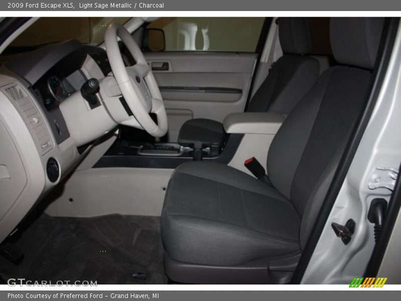 Light Sage Metallic / Charcoal 2009 Ford Escape XLS